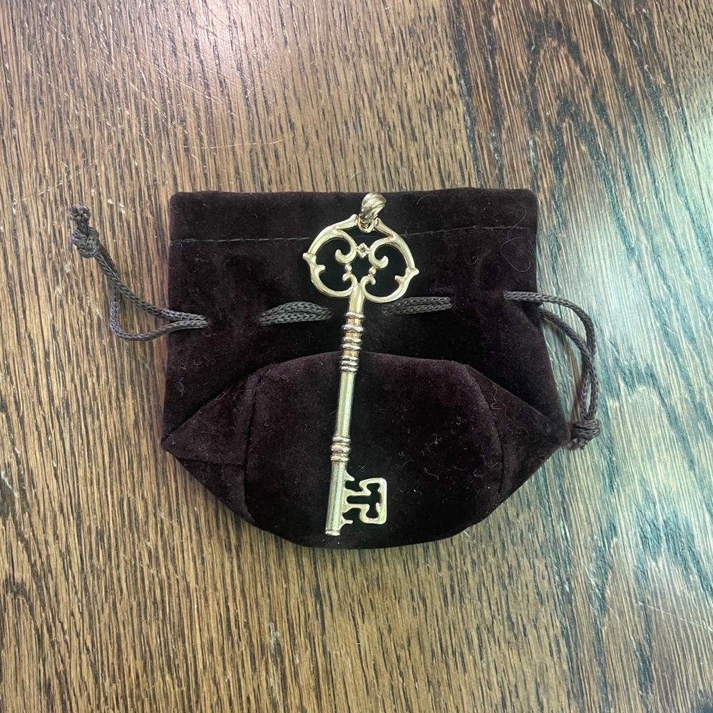 DelBrenna gold KEY necklace/charm! Great statement piece or Kappa Kappa Gamma
